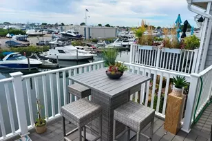 54 Ocean Watch Ct, Freeport, NY 11520 - Photo 20