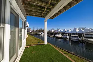 54 Ocean Watch Ct, Freeport, NY 11520 - Photo 28