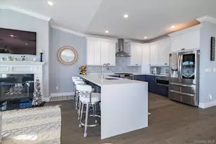 54 Ocean Watch Ct, Freeport, NY 11520 - Photo 16