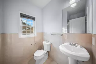 22 Preston Ln, Syosset, NY 11791 - Photo 18