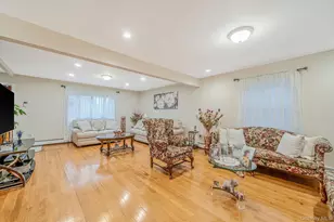 38 Farm Ln, Levittown, NY 11756 - Photo 8