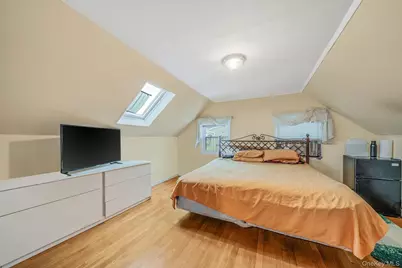 38 Farm Lane, Levittown, NY 11756 - Photo 18