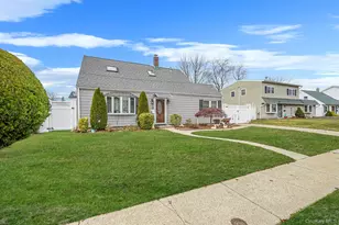 38 Farm Ln, Levittown, NY 11756 - Photo 28