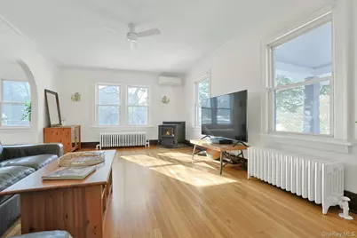 50 Farrington Road, Croton on Hudson, NY 10520 - Photo 8
