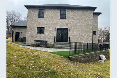 19 Sunlight Hill, Yonkers, NY 10704 - Photo 2