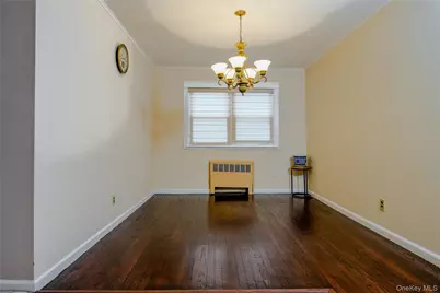 8 Lucille Drive, Syosset, NY 11791 - Photo 16