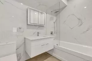 1431 Old Northern Blvd, Roslyn, NY 11576 - Photo 12