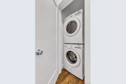 1431 Old Northern Boulevard #6, Roslyn, NY 11576 - Photo 16