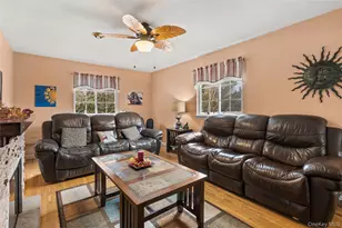 6 Sunny Ln, Bay Shore, NY 11706 - Photo 10