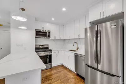 1431 Old Northern Boulevard #3, Roslyn, NY 11576 - Photo 10