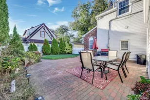 17 Oxford St, Malverne, NY 11565 - Photo 24