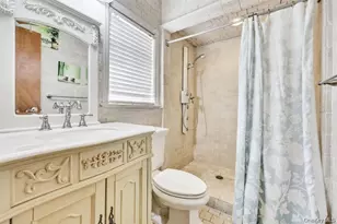 17 Oxford St, Malverne, NY 11565 - Photo 18