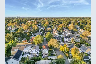 17 Oxford Street, Malverne, NY 11565 - Photo 26