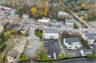 1431 Old Northern Blvd, Roslyn, NY 11576 - Photo 18