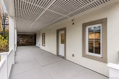 1431 Old Northern Boulevard #1, Roslyn, NY 11576 - Photo 4