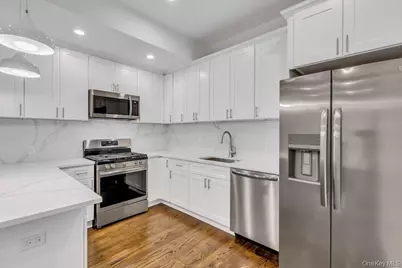 1431 Old Northern Boulevard #1, Roslyn, NY 11576 - Photo 16