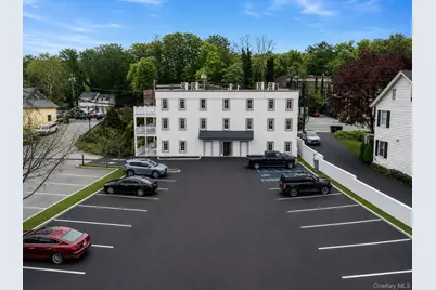 1431 Old Northern Boulevard #1, Roslyn, NY 11576 - Photo 26