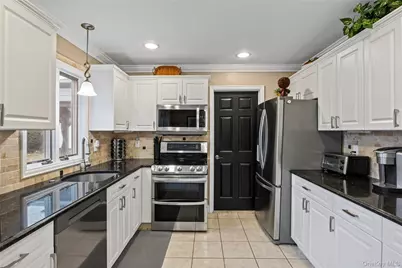 42 Tulip Grove Drive, Lake Grove, NY 11755 - Photo 14