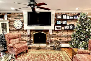 17 Thide Ct, Smithtown, NY 11787 - Photo 16