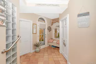 17 Thide Ct, Smithtown, NY 11787 - Photo 22