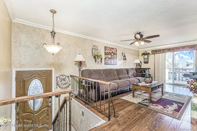 35 Nutwood Court, New York, NY 10308 - Photo 10