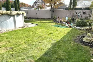 35 Nutwood Ct, New York, NY 10308 - Photo 36