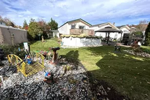 35 Nutwood Ct, New York, NY 10308 - Photo 34