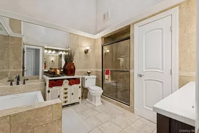 56 Stonegate Drive, New York, NY 10304 - Photo 18