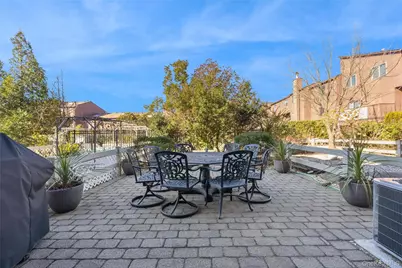 56 Stonegate Drive, New York, NY 10304 - Photo 12