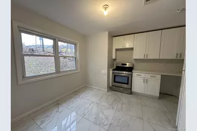35 Dickinson Avenue, Nyack, NY 10960 - Photo 8