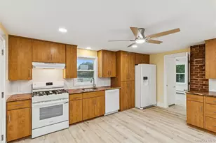 17425 County Rd 48, Cutchogue, NY 11935 - Photo 22