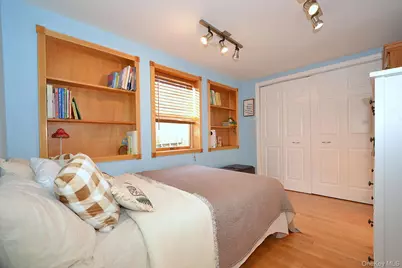 29 Granby Place, Ronkonkoma, NY 11779 - Photo 6