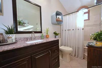 29 Granby Place, Ronkonkoma, NY 11779 - Photo 16