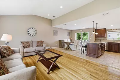 40 Cambridge Road, East Rockaway, NY 11518 - Photo 2