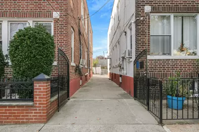 9432 94th Street, Ozone Park, NY 11416 - Photo 32