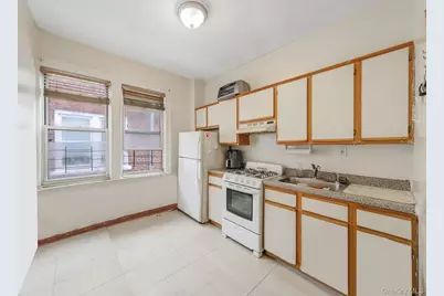 9432 94th Street, Ozone Park, NY 11416 - Photo 26