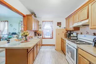 94-32 94th St, Ozone Park, NY 11416 - Photo 6