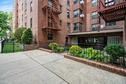 32-40 89 Street #C409, East Elmhurst, NY 11369 - Photo 2