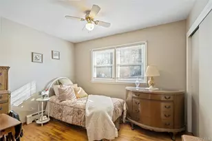 211 Mooney Pond Rd, Selden, NY 11784 - Photo 20