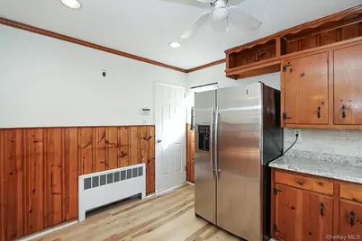 828 E. Meadow Avenue, East Meadow, NY 11554 - Photo 14