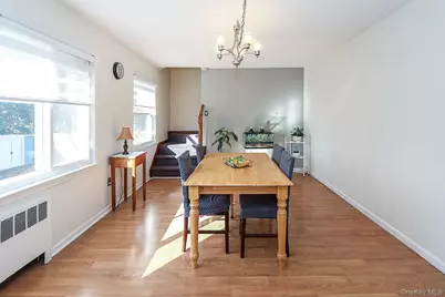 828 E. Meadow Avenue, East Meadow, NY 11554 - Photo 10