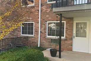 96 Jervis Ave, Farmingdale, NY 11735 - Photo 4