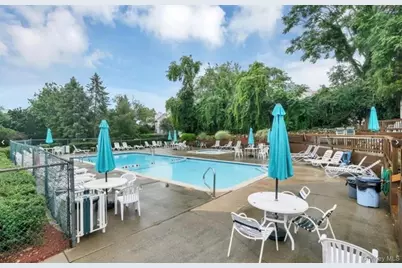 1067 Washington Green, New Windsor, NY 12553 - Photo 34