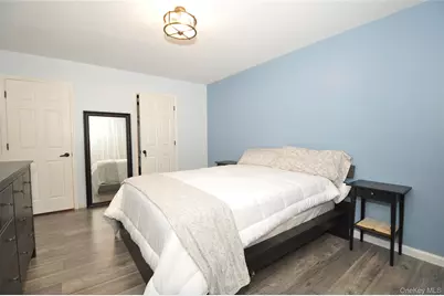 1067 Washington Green, New Windsor, NY 12553 - Photo 14