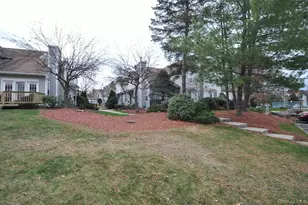 1067 Washington Green, New Windsor, NY 12553 - Photo 4