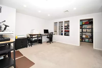 1067 Washington Green, New Windsor, NY 12553 - Photo 24