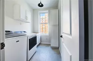 330 E 198th St, Bronx, NY 10458 - Photo 16