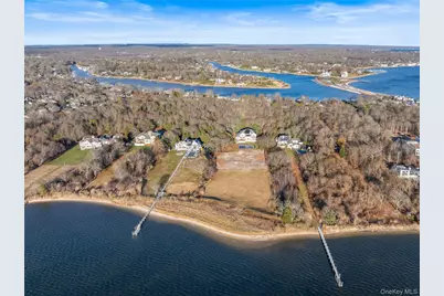 28 Old Neck Road S, Center Moriches, NY 11934 - Photo 42