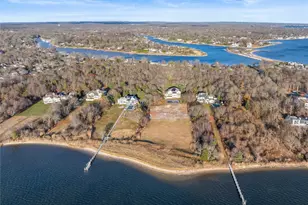 28 Old Neck Rd S, Center Moriches, NY 11934 - Photo 42