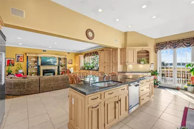 28 Old Neck Road S, Center Moriches, NY 11934 - Photo 10